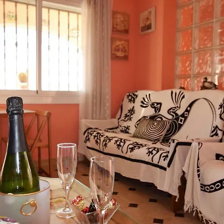 Homeholidaysrentals Cordial Pineda de Mar